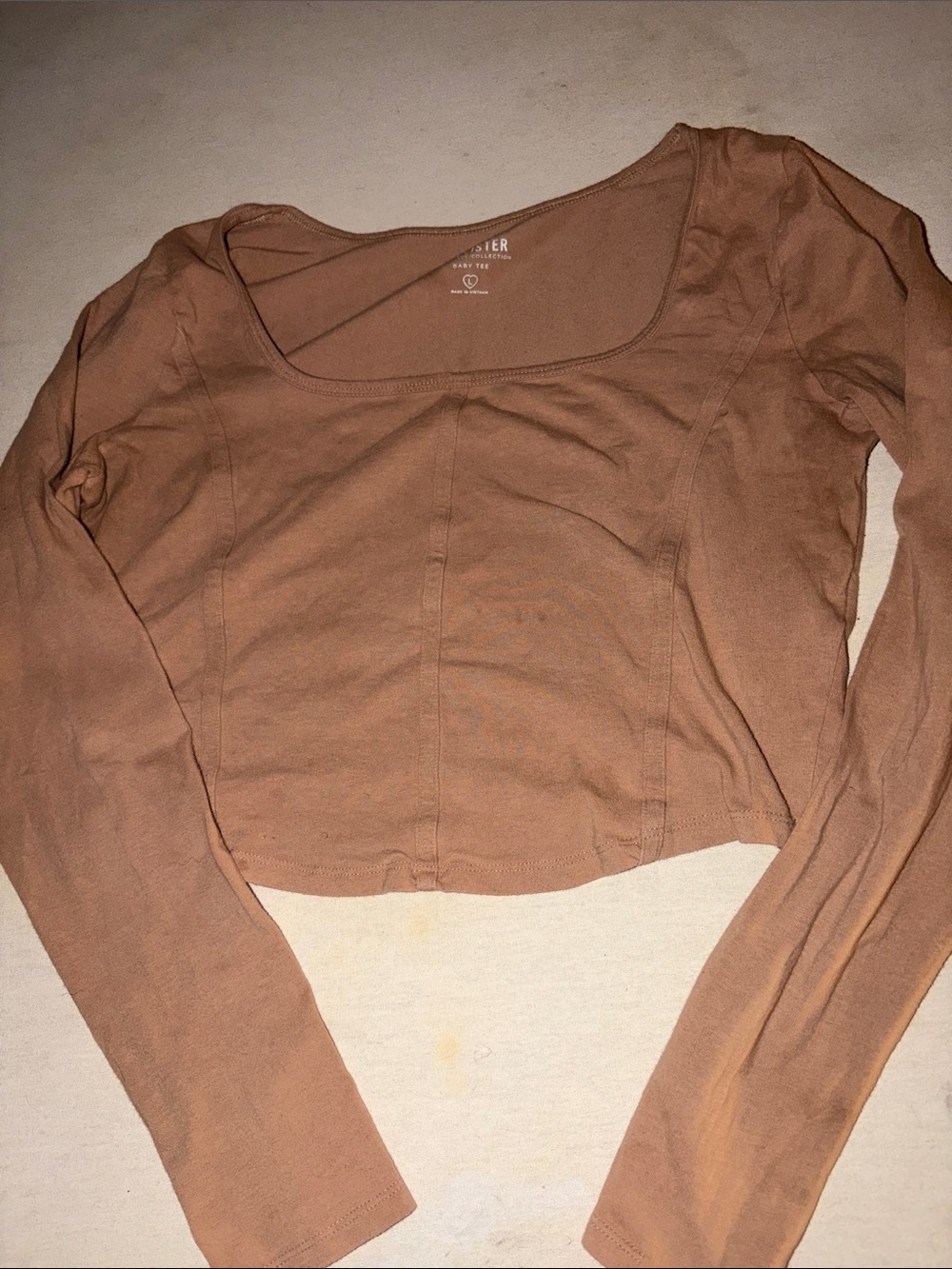 Womens Size L Hollister Long Sleeve Scoop Neck Cropped Top - Warm Brown